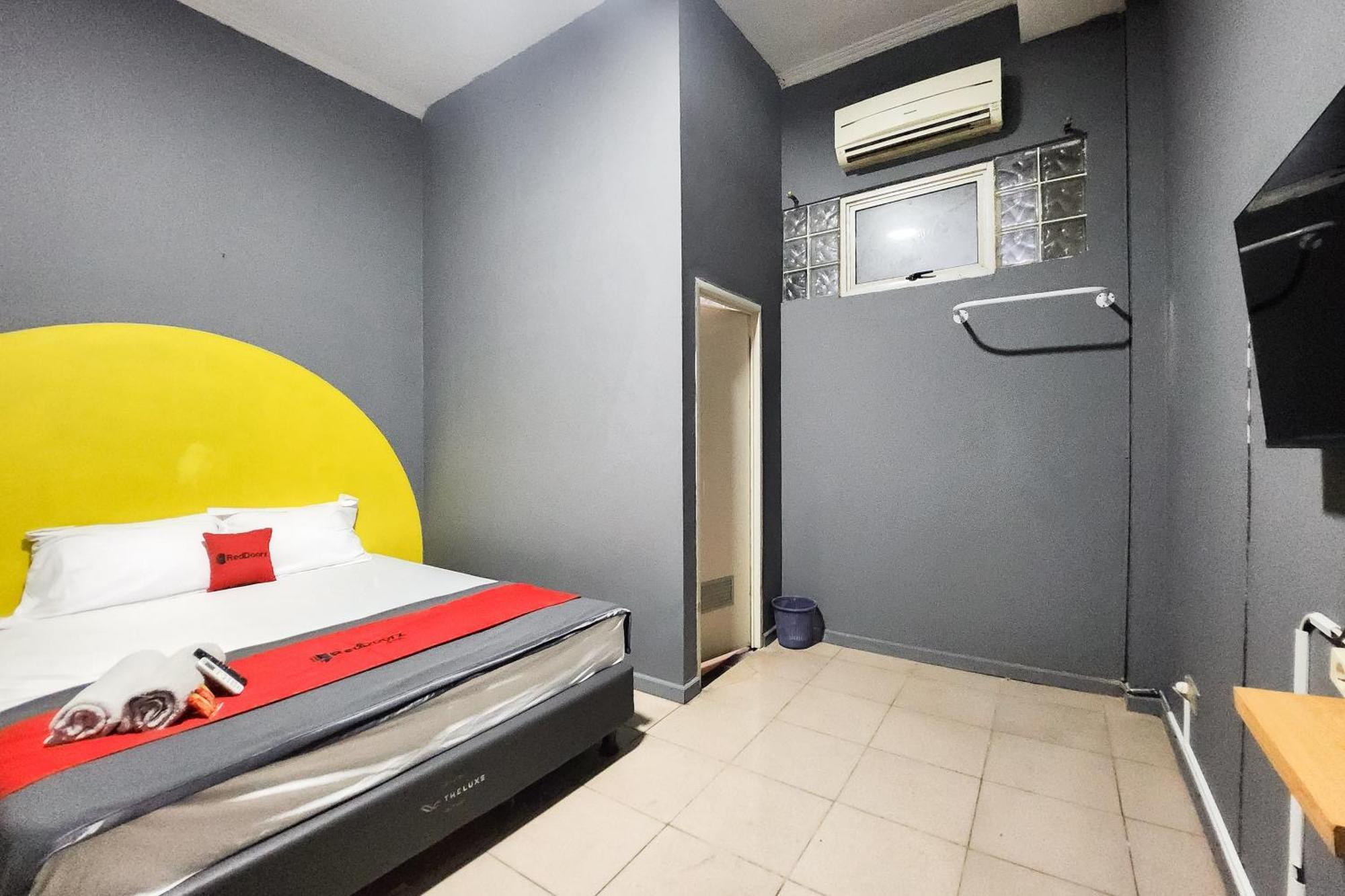 Reddoorz Near Stasiun Tanah Abang Jakarta
